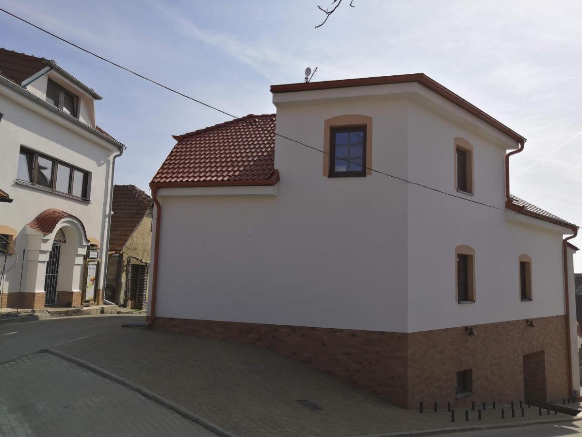 Penzion Šarlota&Vinařství Vítek Josef Mutěnice Exterior foto